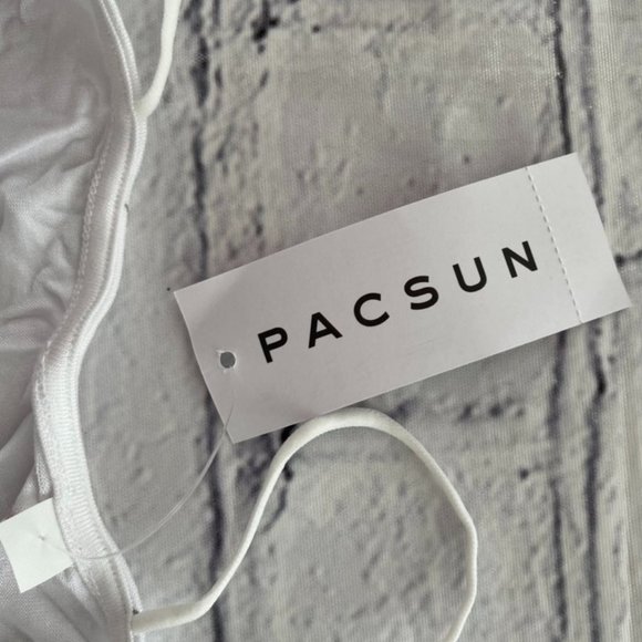 PacSun Cherry Cami Crop Top - Picture 7 of 10